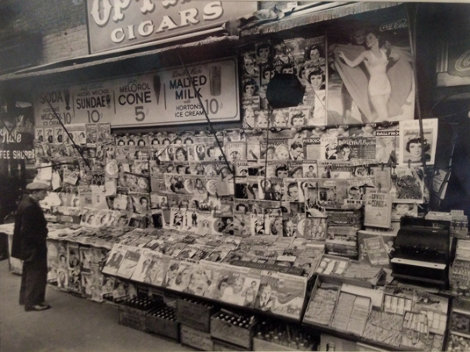 Newsstand East 32nd Street - Third Avenue, Manhattan, November 19, 1935 - New York, NYC Photography - Berenice Abbott