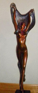 Daphne Bronze Sculpture 1986 Sculpture - Angelo Basso