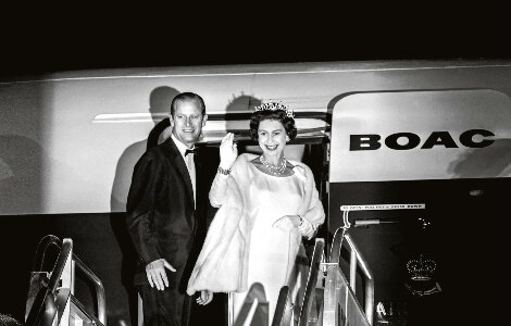 Royal Departure - Queen Elizabeth and Prince Phillip Photography - Harry Benson