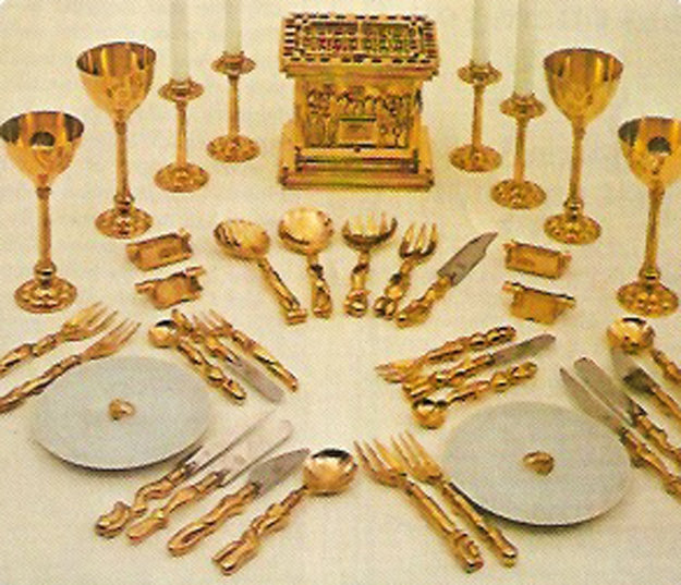 Romeo And Juliet Beauty And The Feast, Gold Plated Place Setting 1969 by Miguel Ortiz Berrocal