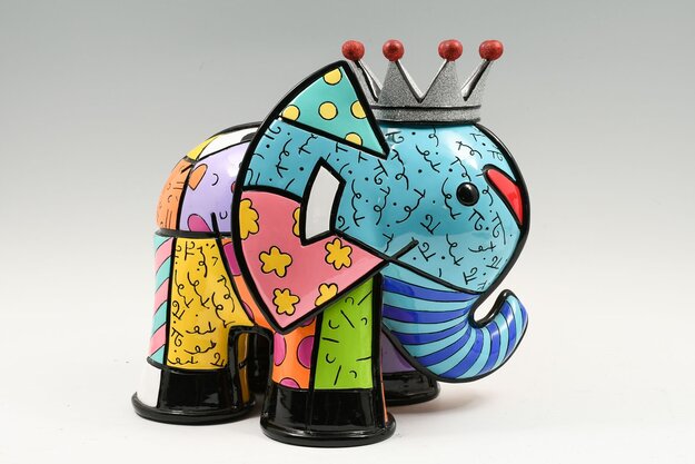 Velasquez Resin Sculpture 2020 15 in Sculpture - Romero Britto