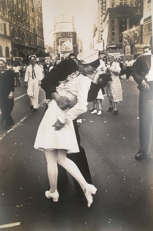 V.J.  Day, 1945 Photography - Alfred Eisenstaedt