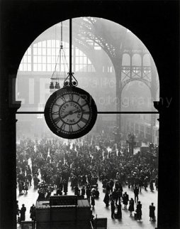 Farewell to Servicemen, Pennsylvania Station, NYC, 1943 Limited Edition Print - Alfred Eisenstaedt Farewell to Servicemen, Pennsylvania Station, NYC, 1943 Limited Edition Print - Alfred Eisenstaedt
