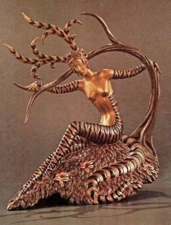 Hunting Bronze Sculpture 1985 Sculpture - Erte Hunting Bronze Sculpture 1985 Sculpture - Erte