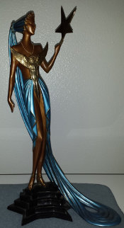 Astra Bronze Sculpture 1987 Sculpture - Erte Astra Bronze Sculpture 1987 Sculpture - Erte