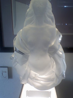 Fidelia Acrylic Sculpture 1987 Sculpture - Frederick Hart Fidelia Acrylic Sculpture 1987 Sculpture - Frederick Hart