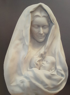 Mother And Child Carved Carrara Marble Sculpture 1998 25 in Sculpture - Frederick Hart Mother And Child Carved Carrara Marble Sculpture 1998 25 in Sculpture - Frederick Hart