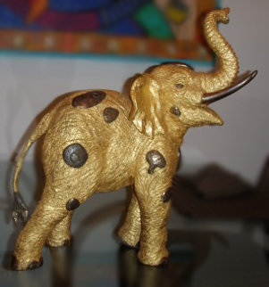 Golden Elephant Bronze Sculpture 1994 Sculpture - Tie-Feng Jiang Golden Elephant Bronze Sculpture 1994 Sculpture - Tie-Feng Jiang