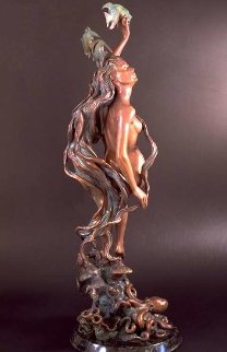 Amphitrite Bronze Sculpture AP 42 in Sculpture - Jerry Joslin Amphitrite Bronze Sculpture AP 42 in Sculpture - Jerry Joslin
