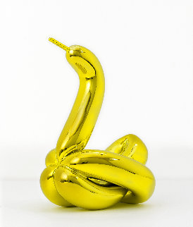 Yellow Balloon Swan Porcelain Sculpture 2017 9 in Limited Edition Print - Jeff Koons Yellow Balloon Swan Porcelain Sculpture 2017 9 in Limited Edition Print - Jeff Koons