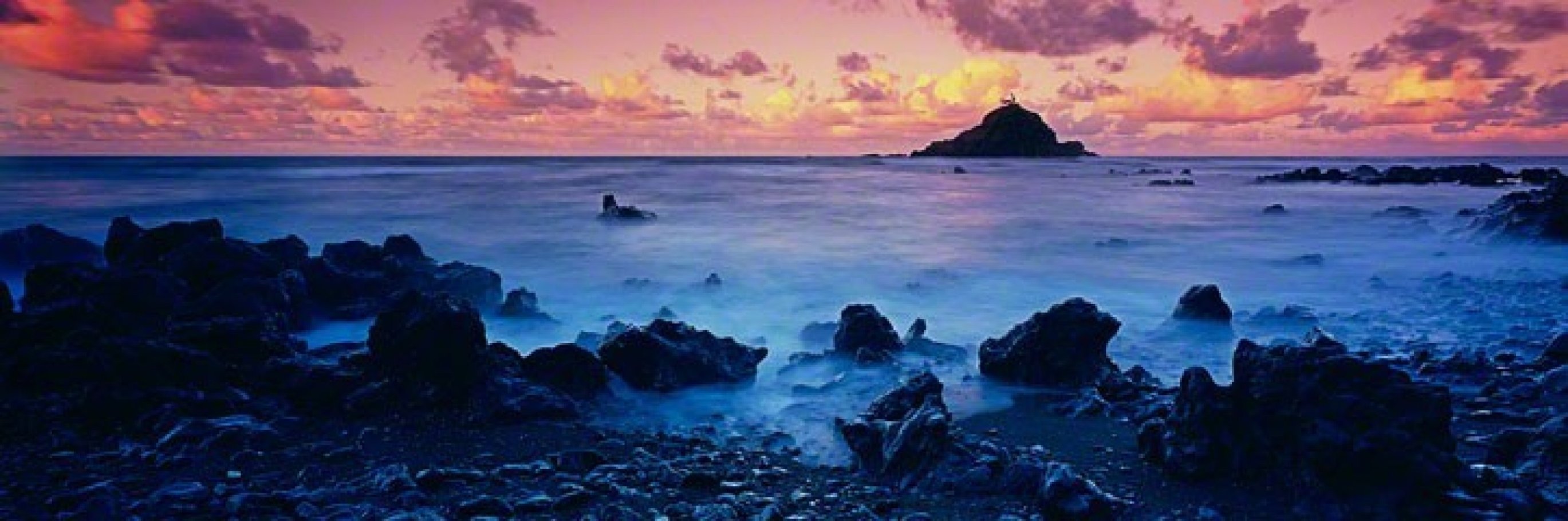 Koki Beach (Hawaii)  Panorama by Peter Lik