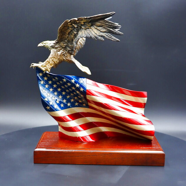 Brave Glory Bronze Sculpture 23 in Sculpture by Lorenzo Ghiglieri