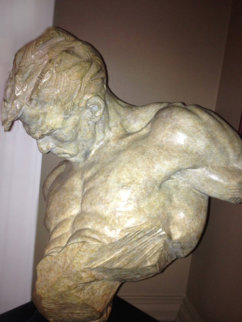 Gymnast Bust Bronze Sculpture 1995 Sculpture - Richard MacDonald Gymnast Bust Bronze Sculpture 1995 Sculpture - Richard MacDonald