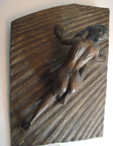 Busquedia Bronze Sculpture 2000 38x27 Sculpture - Juan Munoz