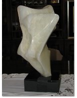 Enigma White Onyx Sculpture 1974 Sculpture by Leonardo Nierman - 3 Enigma White Onyx Sculpture 1974 Sculpture by Leonardo Nierman - 3
