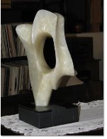 Enigma White Onyx Sculpture 1974 Sculpture by Leonardo Nierman - 4 Enigma White Onyx Sculpture 1974 Sculpture by Leonardo Nierman - 4