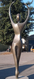 Solo Life Size Bronze Sculpture 2001 80 in Sculpture - Robert Holmes Solo Life Size Bronze Sculpture 2001 80 in Sculpture - Robert Holmes