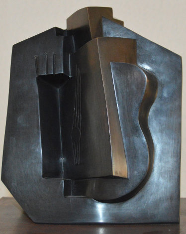 Entertainment With Picasso the Guitar And the Cubism 17 Bronze Sculpture 1984 Sculpture - Pablo Serrano