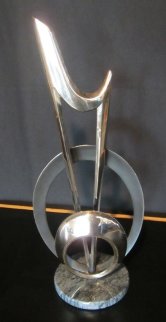 Virtuoso Bronze Sculpture 1989 19 in Sculpture - Tom and Bob Bennett Virtuoso Bronze Sculpture 1989 19 in Sculpture - Tom and Bob Bennett
