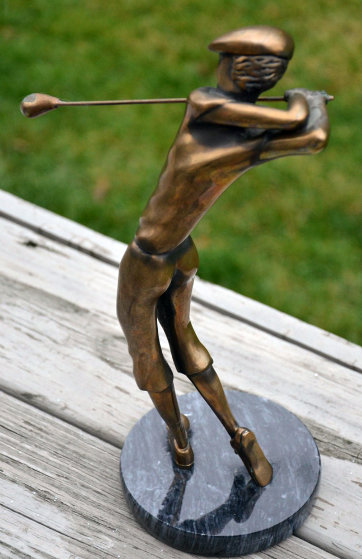 Golfer Bronze Sculpture 1987 13 in Sculpture by Tom and Bob Bennett Golfer Bronze Sculpture 1987 13 in Sculpture by Tom and Bob Bennett