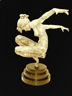 Tranquility Bronze Sculpture 2003 31 in Sculpture - Nguyen Tuan Tranquility Bronze Sculpture 2003 31 in Sculpture - Nguyen Tuan