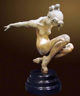 Tranquility Bronze Sculpture 2003 27 in Sculpture - Nguyen Tuan Tranquility Bronze Sculpture 2003 27 in Sculpture - Nguyen Tuan