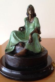 Untitled Bronze Sculpture Sculpture - Victor Gutierrez Untitled Bronze Sculpture Sculpture - Victor Gutierrez