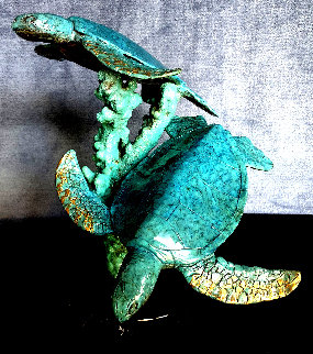 Green Sea Turtles Bronze Sculpture 1991 10 in Sculpture - Robert Wyland Green Sea Turtles Bronze Sculpture 1991 10 in Sculpture - Robert Wyland