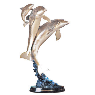 Synchronicity Monumental Bronze Fountain 1993 108 in (9 Ft.) Sculpture - Robert Wyland Synchronicity Monumental Bronze Fountain 1993 108 in (9 Ft.) Sculpture - Robert Wyland