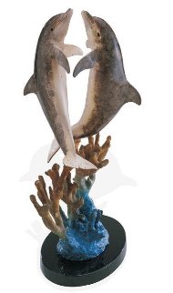 Hugging Dolphins Bronze Sculpture 1997 17 in Sculpture - Robert Wyland Hugging Dolphins Bronze Sculpture 1997 17 in Sculpture - Robert Wyland