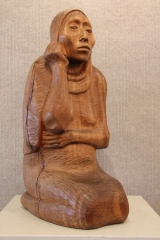 Mujer Sentada Unique Wood Sculpture 1963 15 in (Rare Museum Piece) Sculpture - Francisco Zuniga